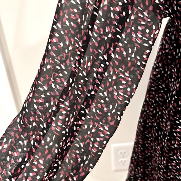 NWOT Express Romper - Picture 5 of 8